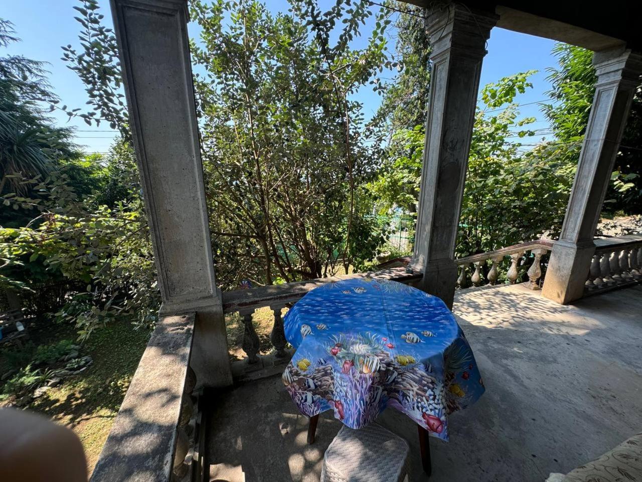 Villa House On Magnolii 1 Batumi Esterno foto